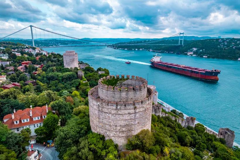 IstanbulRumeliFort_iStock-1625314653.jpg